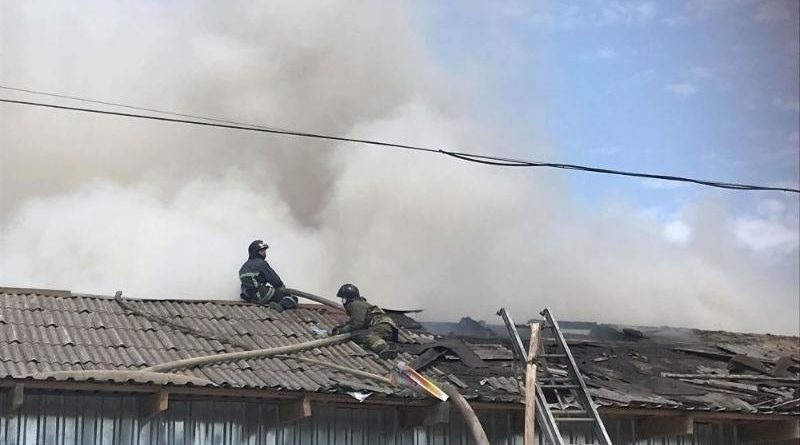 В Одессе в результате мощного возгорания пострадали склады