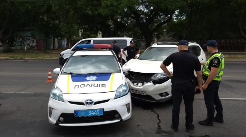 В Одессе в ДТП снова попала патрульная машина