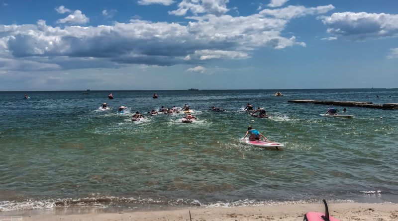 Одесситы установили новый рекорд по массовому заплытию на плавсредствах