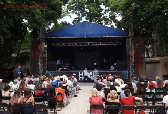 В Одессе провели 9-й Фестиваль "Немые ночи"