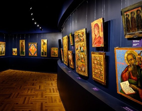 В Одесском художественном музее готовят к открытию обновленный зал с иконами
