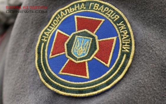 В Одессе нацгвардеец выстрелил себе в голову в здании суда