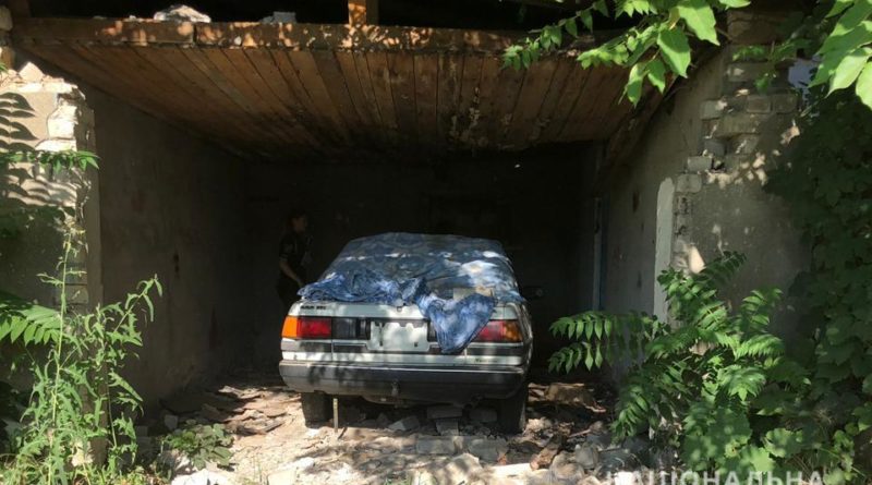 В Одессе угонщик вскрыл автомобиль отверткой