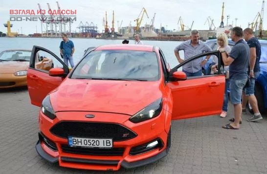 В Одессе прошел уникальный автомобильный "Тюнинг фест"