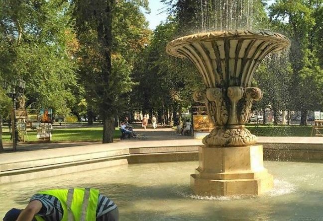 Одесским фонтанам сделали профилактическую чистку