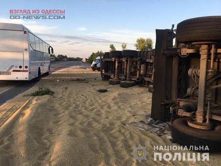 В Одесской области случилось два инцидента с участием грузовых авто
