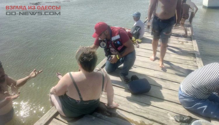 Под Одессой женщина пострадала, спрыгнув с пирса