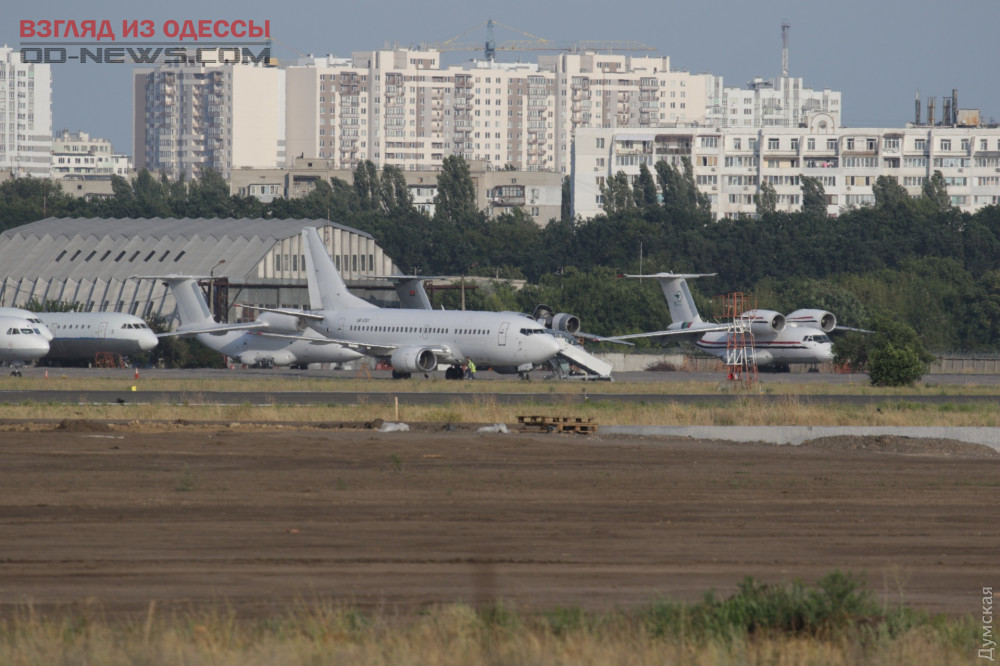 Стало известно, почему в Одессе экстренно приземлился самолет