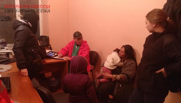 В Одессе во время ливня у матери забрали детей, живших на улице