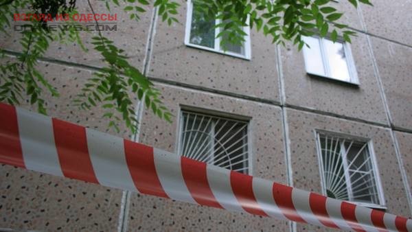 В Одессе мужчина скинул свою сожительницу с балкона