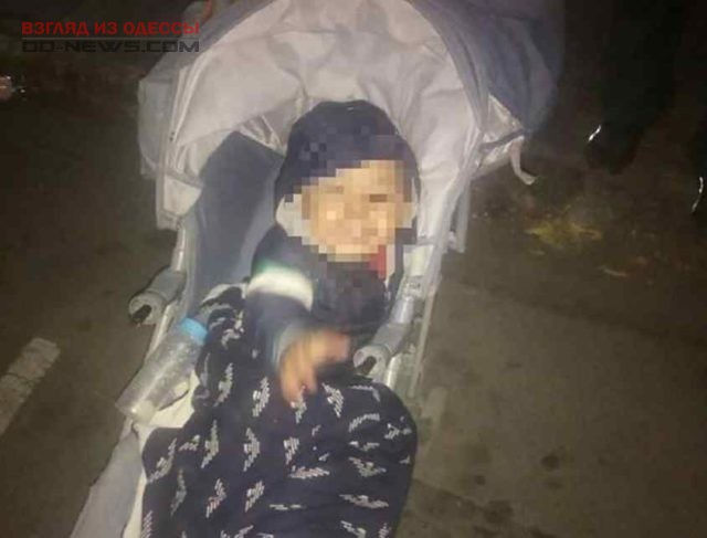 В Одессе мать бросила своего малыша посреди улицы