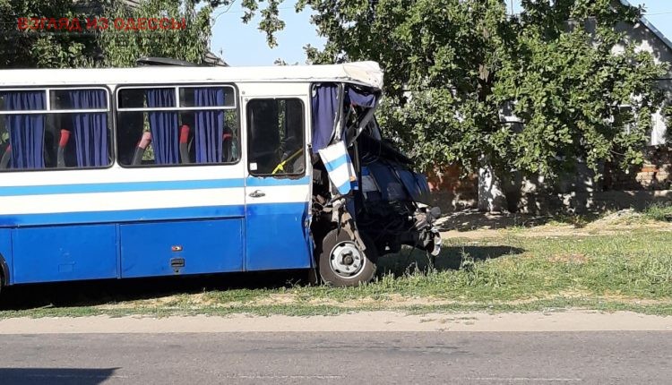 В Одесской области в результате столкновения автобусов пострадали люди