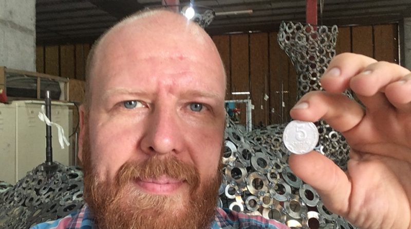 Одесский скульптор предлагает создать арт-объект из монет, выходящих из обращения