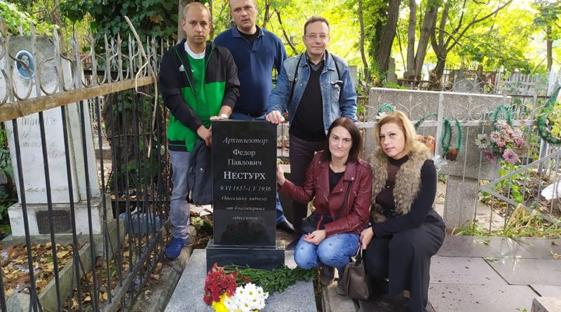 В Одессе восстановили надгробие выдающегося одессита