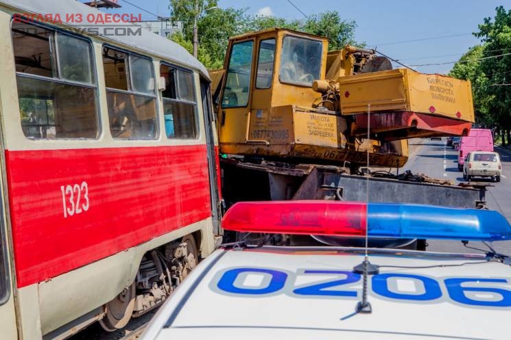 В Одессе пострадал трамвай-спарка, обслуживающий поселок Котовского