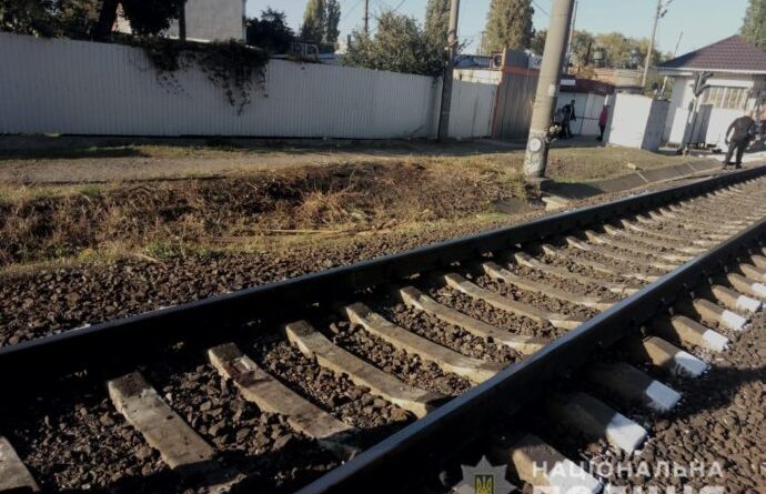 В Одессе женщина попала под поезд на переезде "Конный"