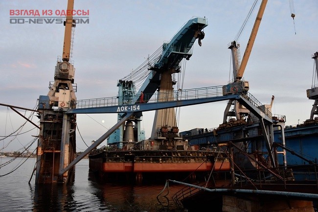 В Одесской области понтонный мост вернули обратно