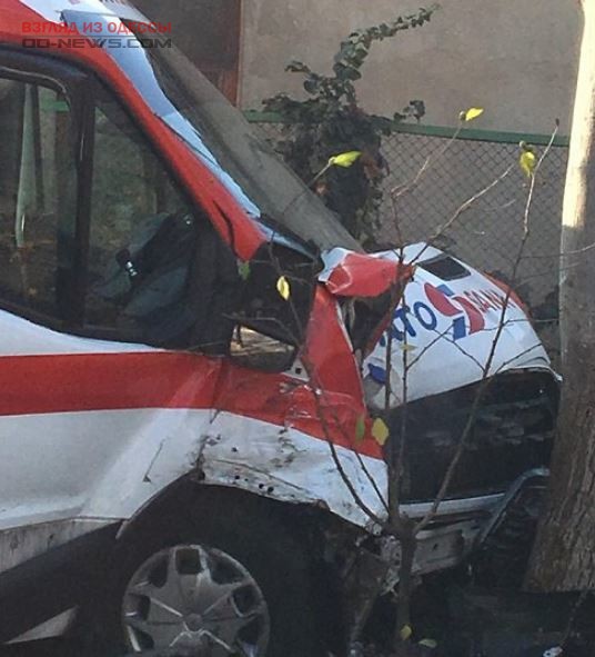 В Одессе произошла авария с участием «скорой помощи»