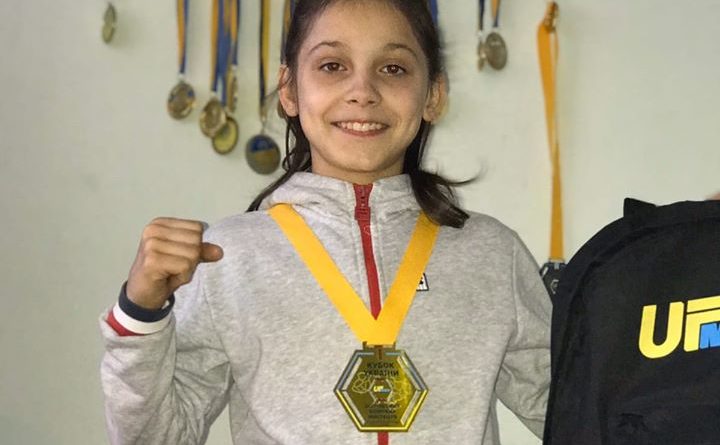 Юная одесситка, изъятая из семьи, победила на соревнованиях по кикбоксингу