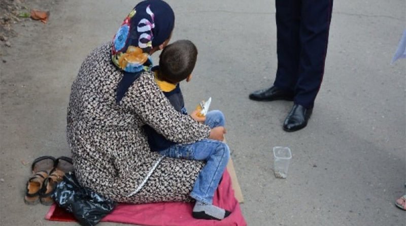 В Одессе мать привлекли к ответственности за попрошайничество с ребенком