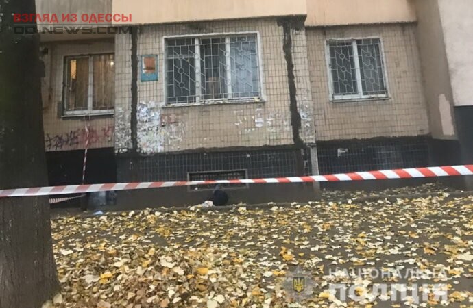 В спальном районе Одессы мужчина не смог преодолеть болезнь и сдался