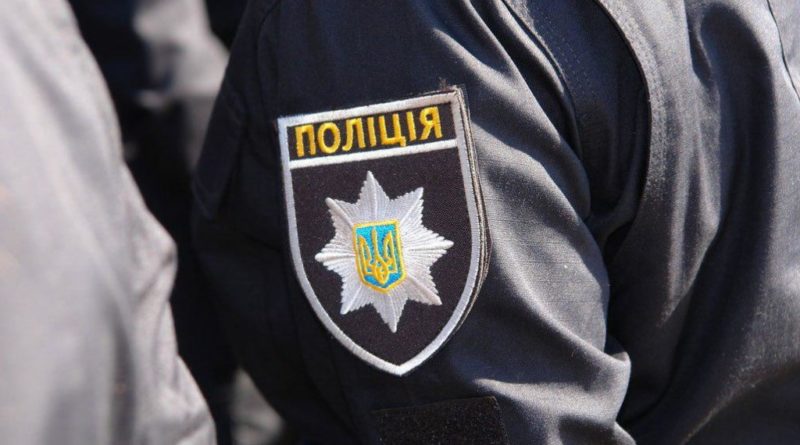 В Одессе патрульные спасли людей от огня