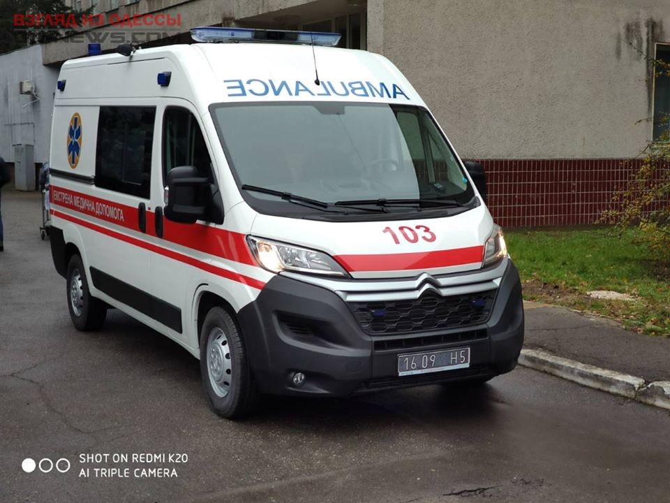 В Одесский военный госпиталь доставлен новый реаномобиль
