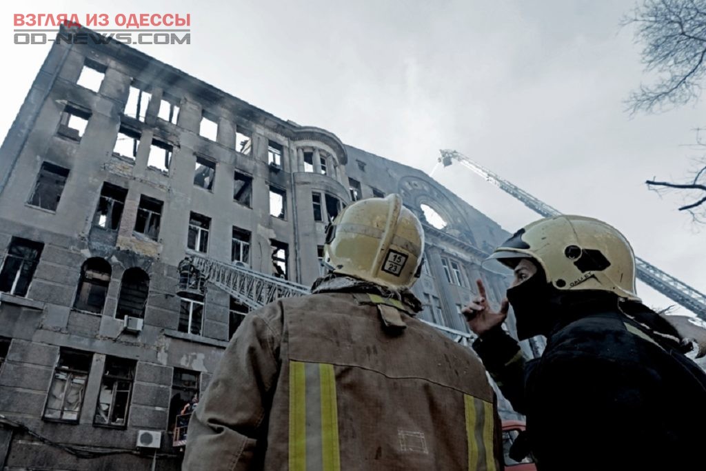 Появились новые фотографии выгоревшего здания внутри одесского колледжа