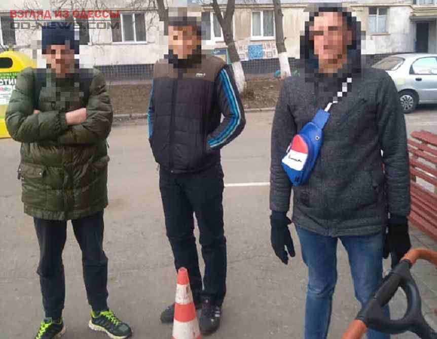 В Одессе задержали похитителей детской коляски