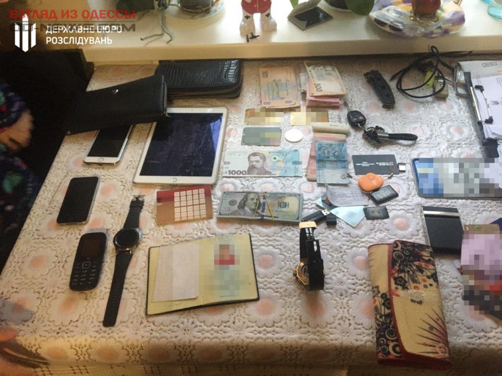 В Одессе правоохранители попались на мошенничестве