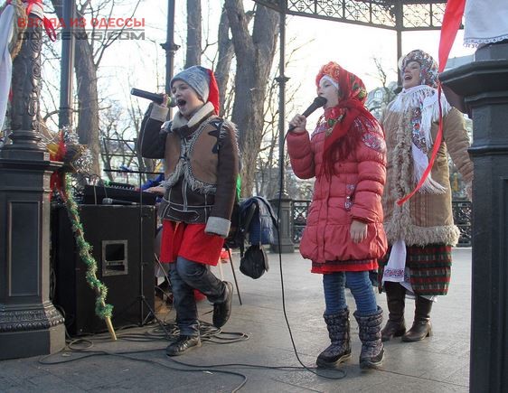В Одессе весело проходит "Рождество на Дерибасовской"