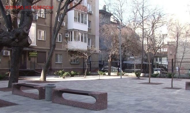 В Одессе преобразили самый маленький центральный переулок
