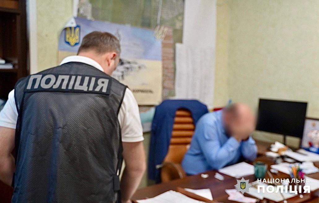 В Одеській області затримали посадовця, який вимагав гроші з чоловіків призовного віку