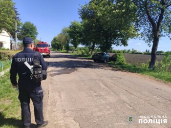 ДТП в Одеській області: від отриманих травм водій загинув на місці, а його сина доставили до лікарні