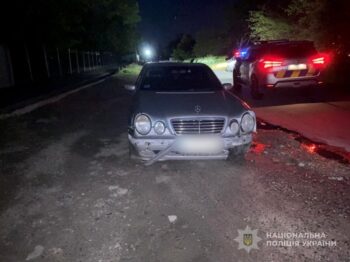 Нічна ДТП в Одесі: чоловік загинув під колесами Mercedes-Benz