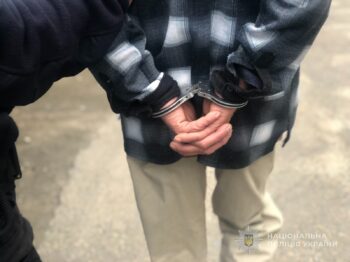 На Одещині чоловік під час застілля вбив сусіда ножем
