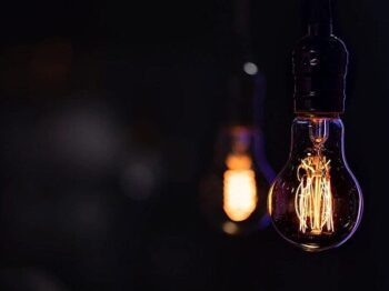 Після пошкоджень мереж: в області діятимуть нові графіки відключень