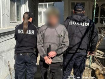 У Ізмаїльському районі чоловік застрелив собаку, бо вона забігала до нього у двір