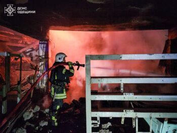 Пожежі після атаки: ситуація на Одещині