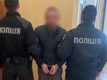 В Одесі судитимуть чоловіка, який під час сварки тяжко поранив знайомого