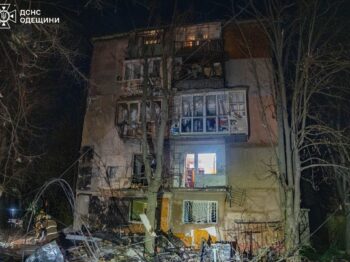 Вибиті вікна і пожежа: наслідки нічної атаки по Одесі