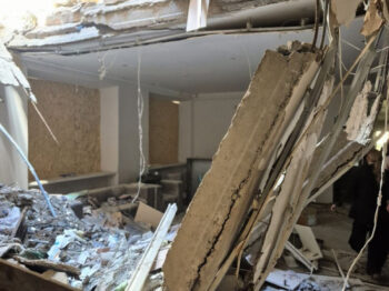 Представники ООН відвідали пошкоджений після атаки пологовий будинок в Одесі
