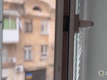 У Пересипському районі Одеси з вікна випав 10-річний хлопчик