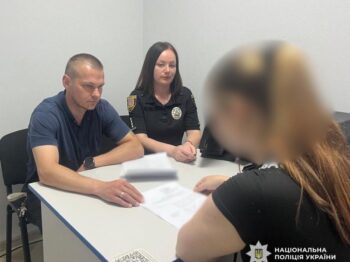 На Одещині судитимуть 17-річну шахрайку, яка продавала неіснуючі смартфони