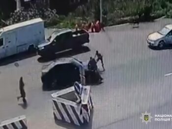 В Одеському районі водій наїхав на прикордонника під час перевірки документів