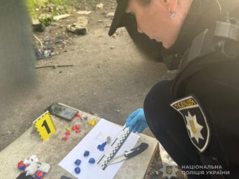 В Одесі двох подруг підозрюють у розповсюдженні заборонених речовин